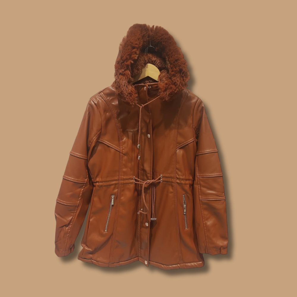 Campera tipo Parka cuero sintético